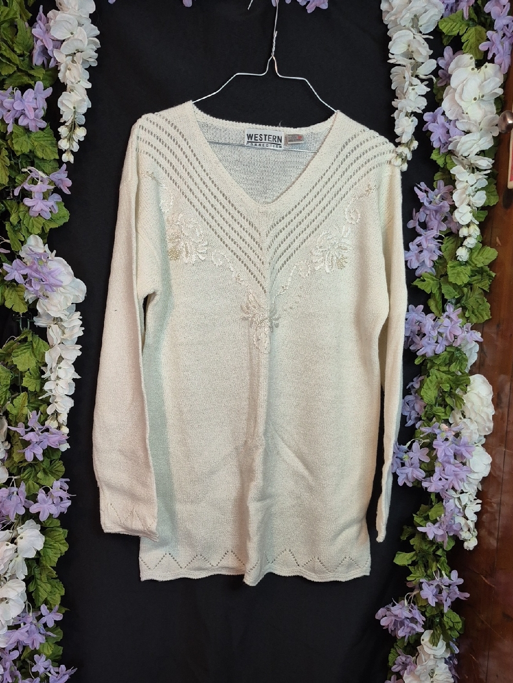 Western Cream V-Neck Floral Appliqué Sweater